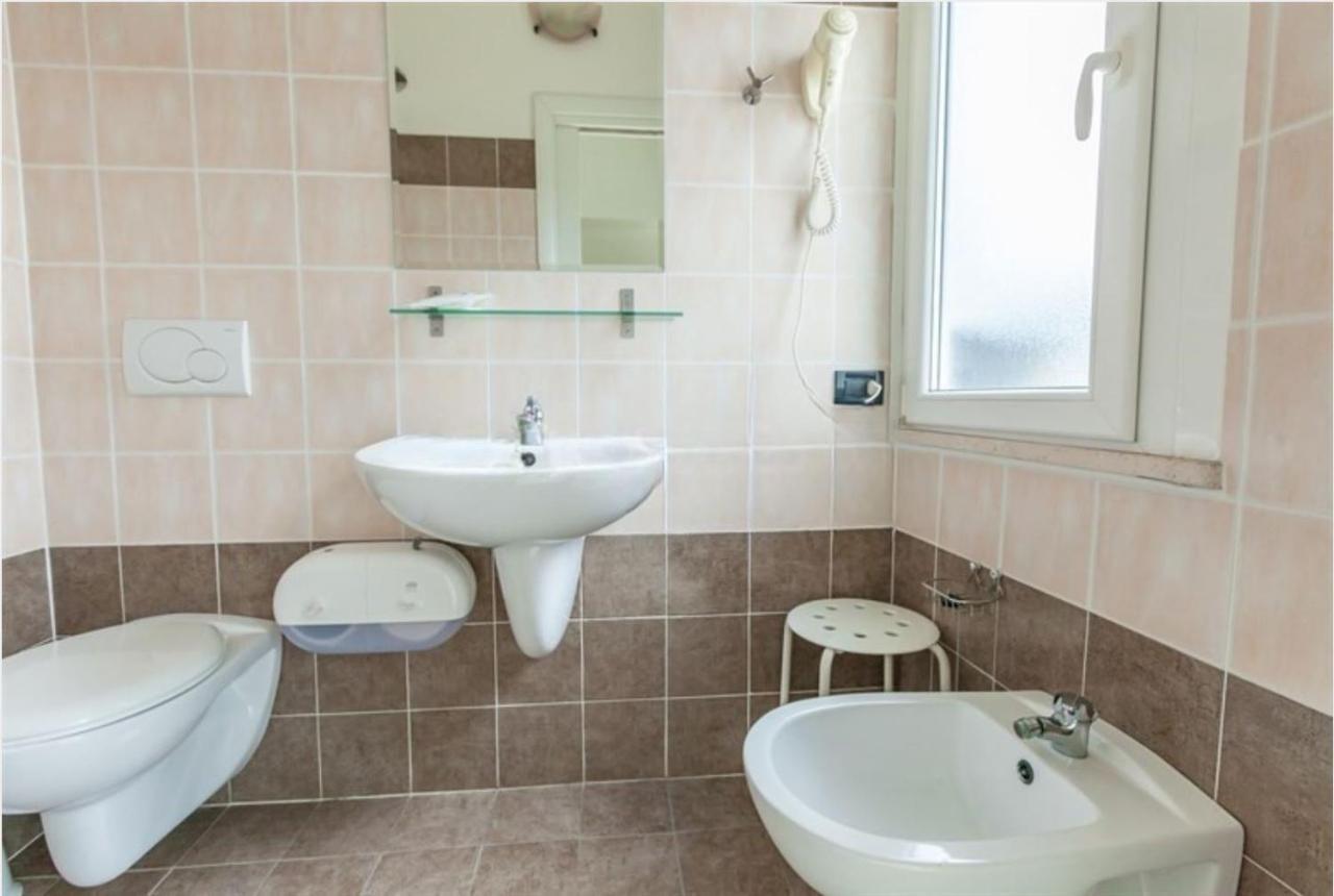 קרביה Hotel La Torre מראה חיצוני תמונה