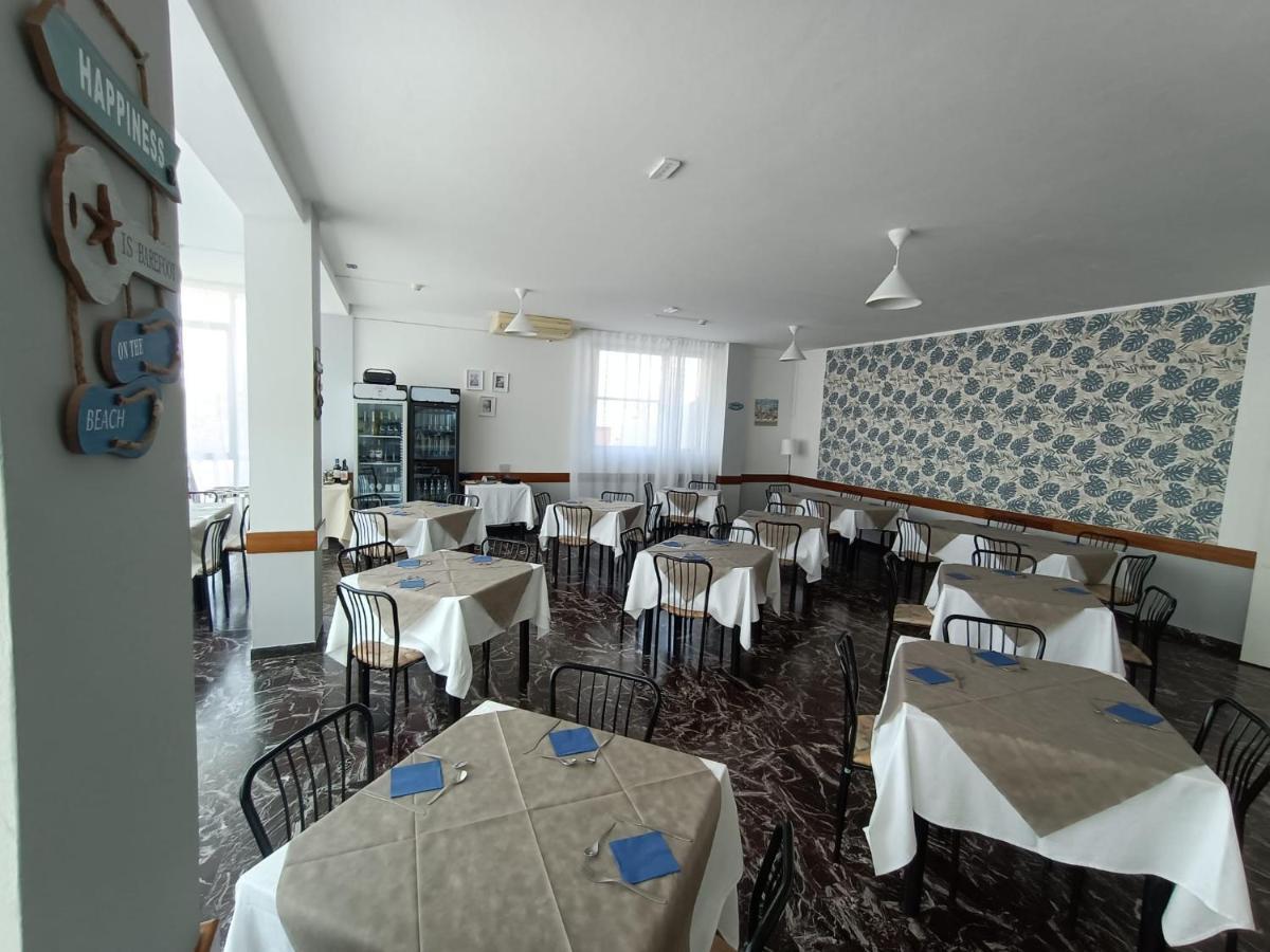 קרביה Hotel La Torre מראה חיצוני תמונה