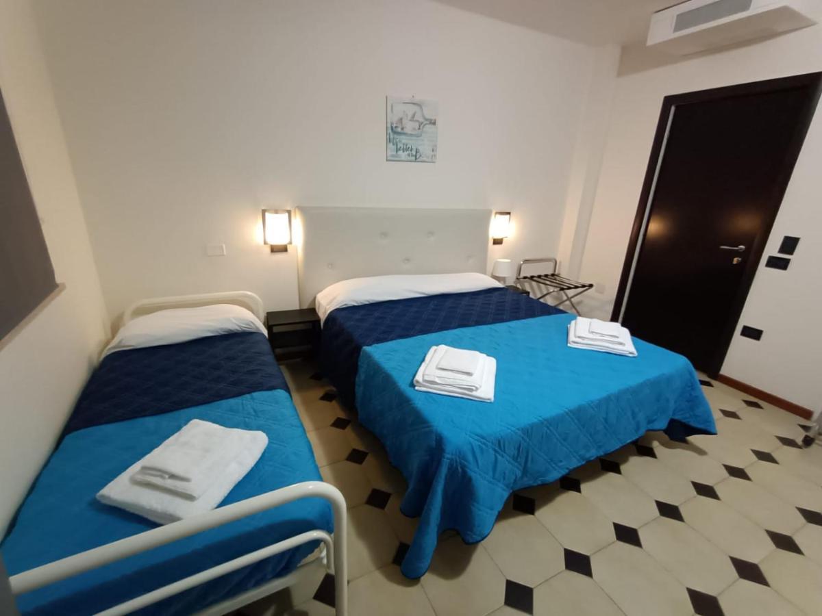 קרביה Hotel La Torre מראה חיצוני תמונה