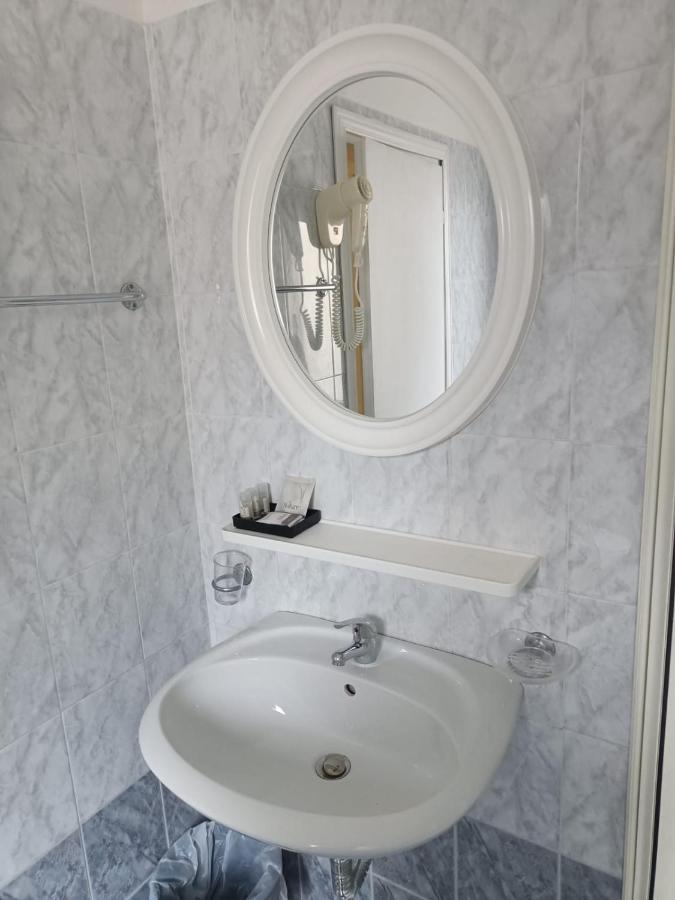 קרביה Hotel La Torre מראה חיצוני תמונה